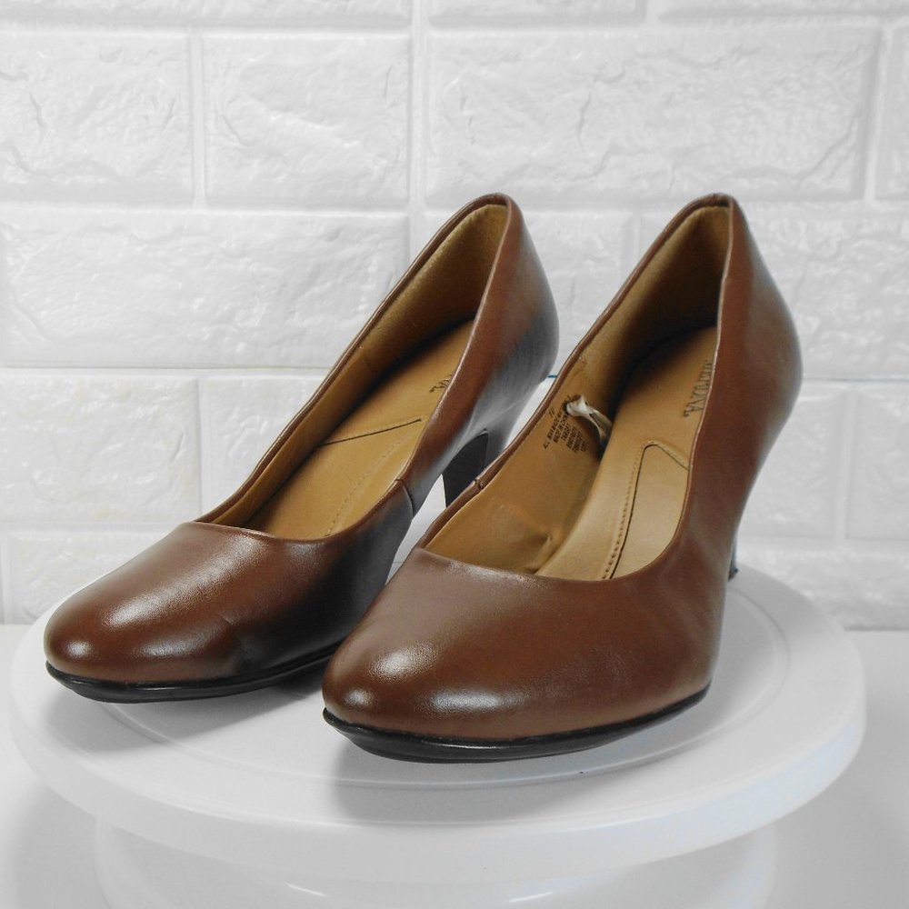 Merona Bliss Brown Low Heel Pumps
